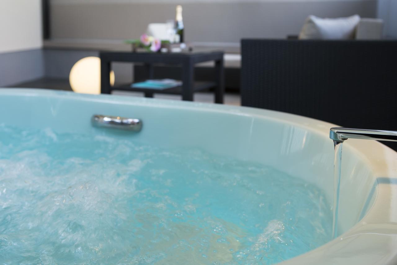 Hotel Plant Garden Resort (Adults Only) Toyokawa Bagian luar foto
