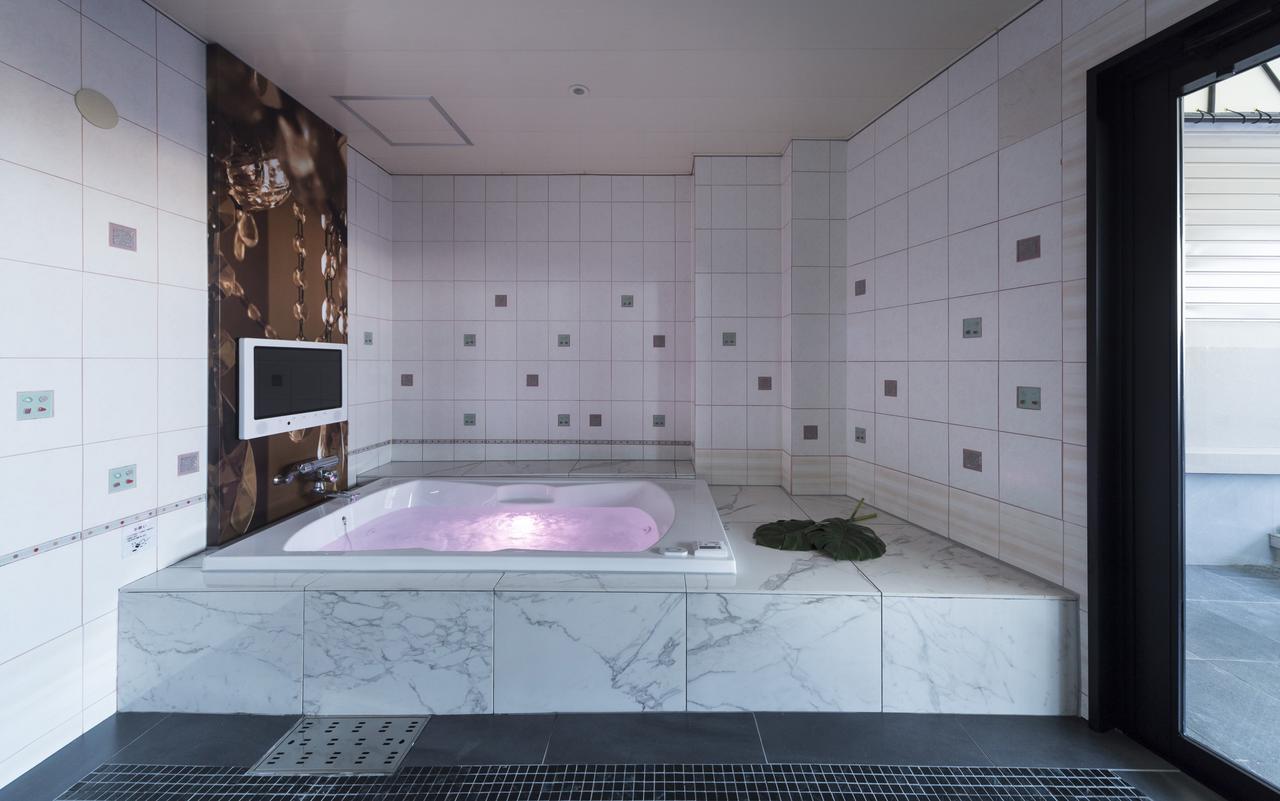 Hotel Plant Garden Resort (Adults Only) Toyokawa Bagian luar foto