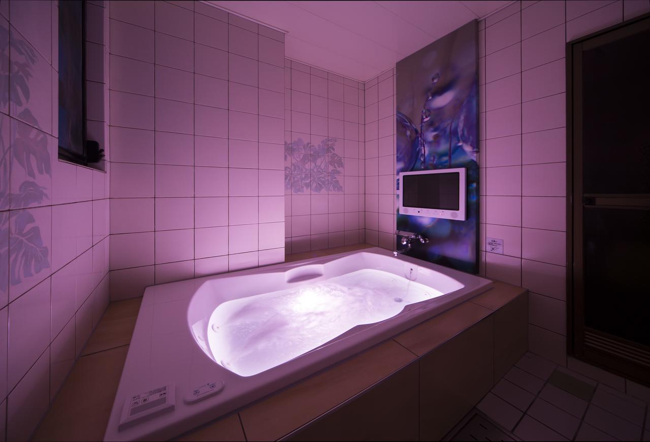 Hotel Plant Garden Resort (Adults Only) Toyokawa Bagian luar foto