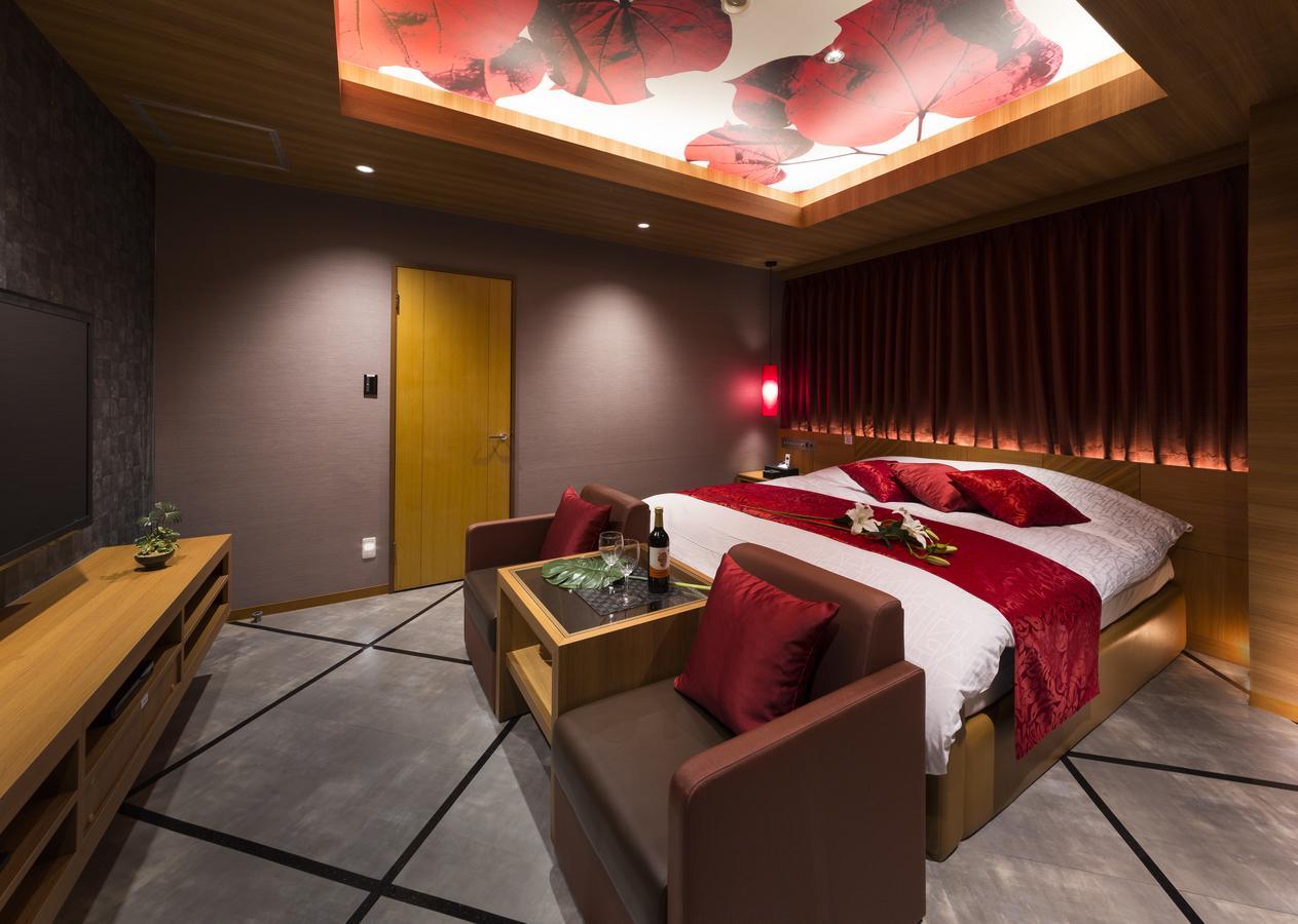 Hotel Plant Garden Resort (Adults Only) Toyokawa Bagian luar foto