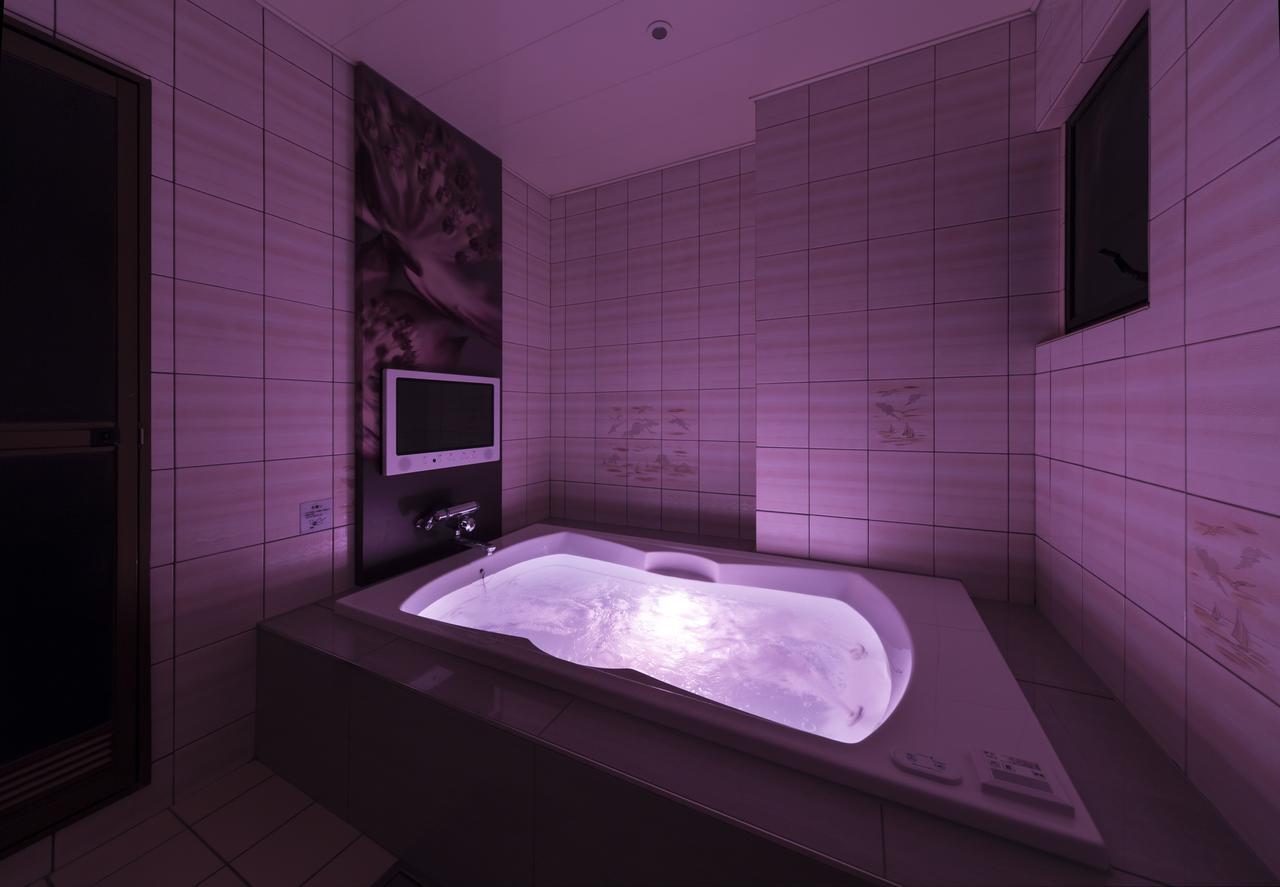 Hotel Plant Garden Resort (Adults Only) Toyokawa Bagian luar foto