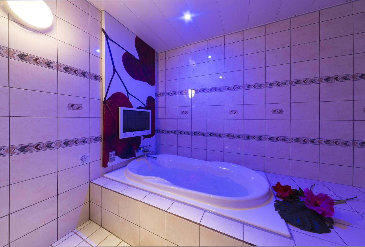 Hotel Plant Garden Resort (Adults Only) Toyokawa Bagian luar foto