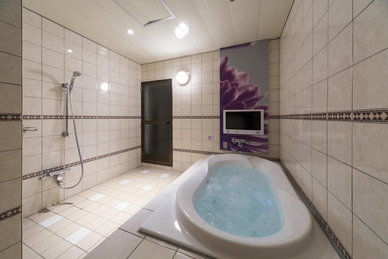 Hotel Plant Garden Resort (Adults Only) Toyokawa Bagian luar foto