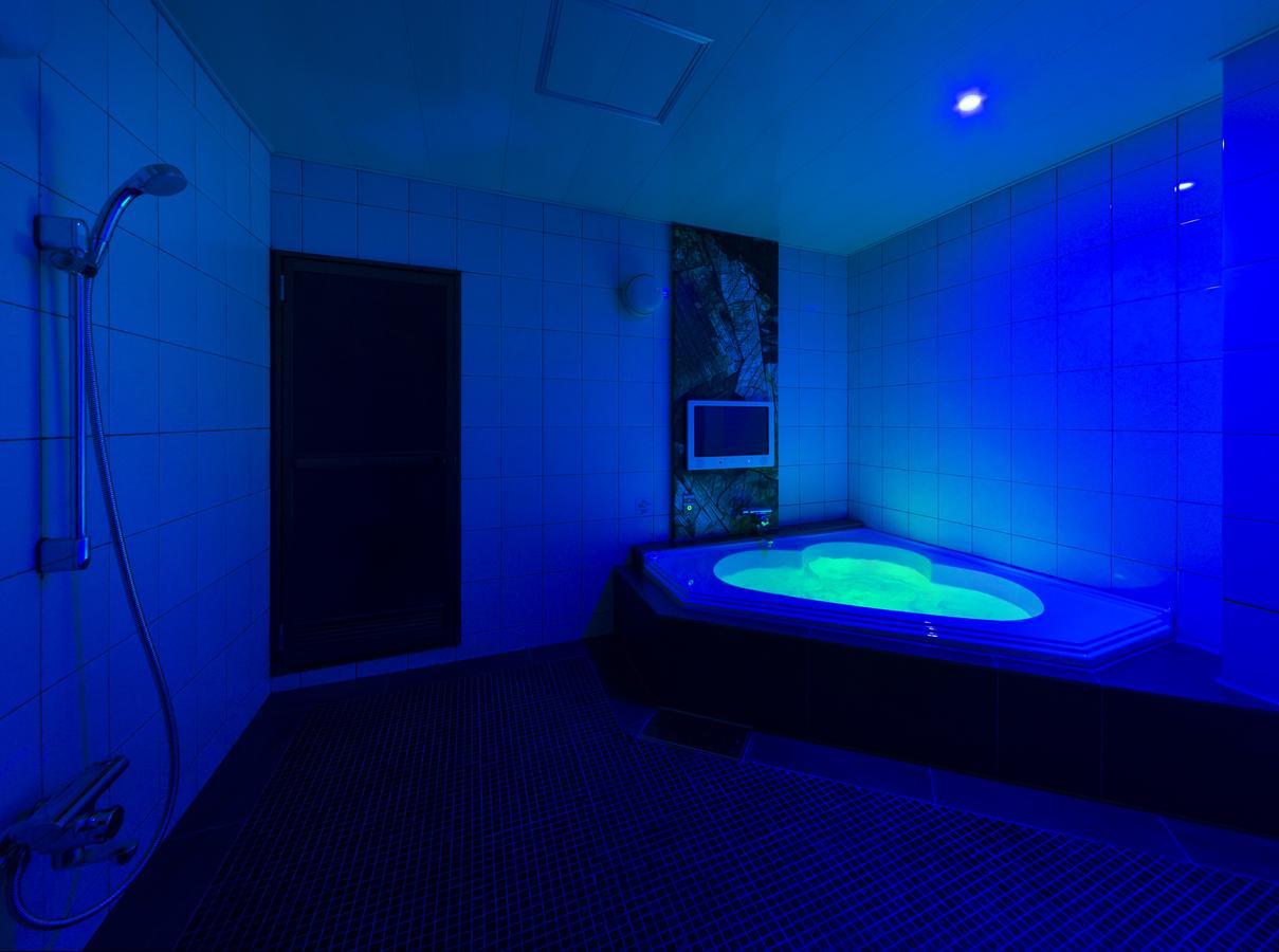 Hotel Plant Garden Resort (Adults Only) Toyokawa Bagian luar foto