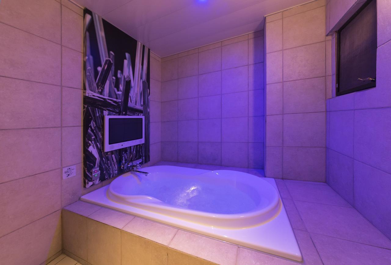 Hotel Plant Garden Resort (Adults Only) Toyokawa Bagian luar foto